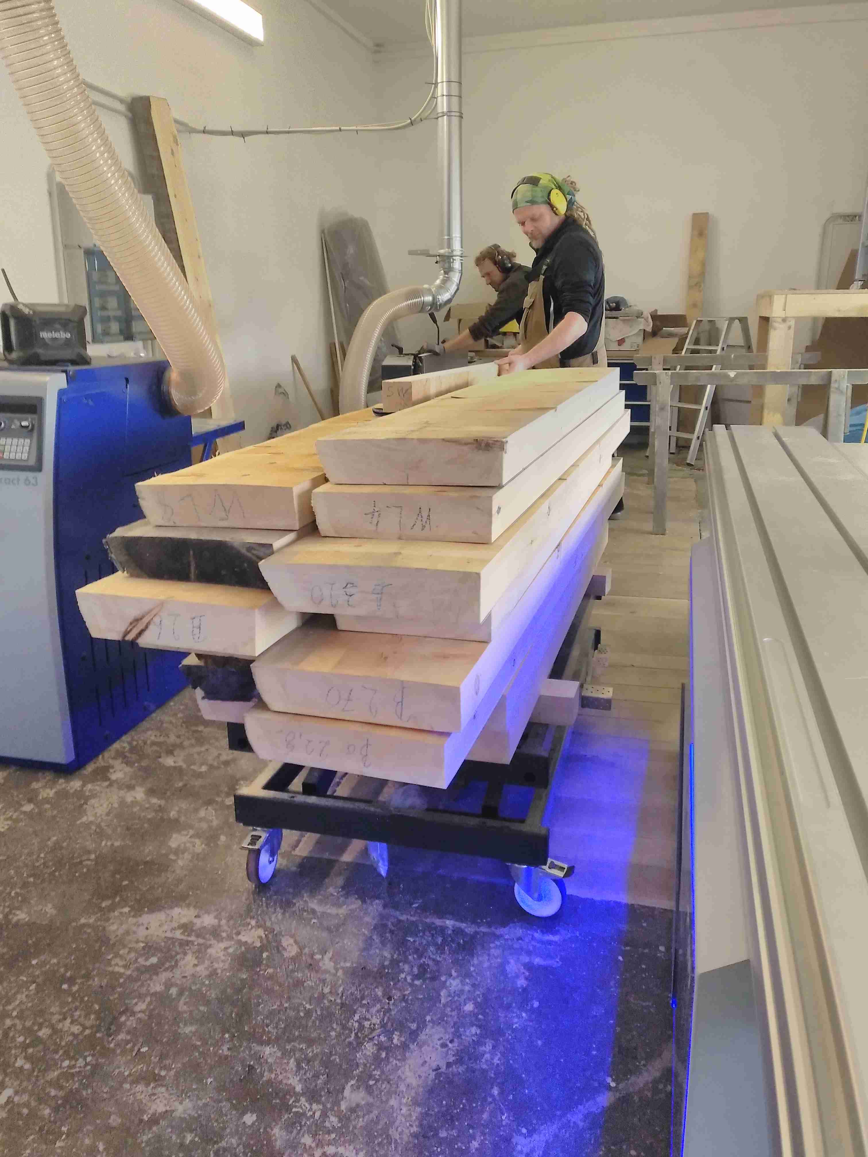 Besäumen und Abrichten 22