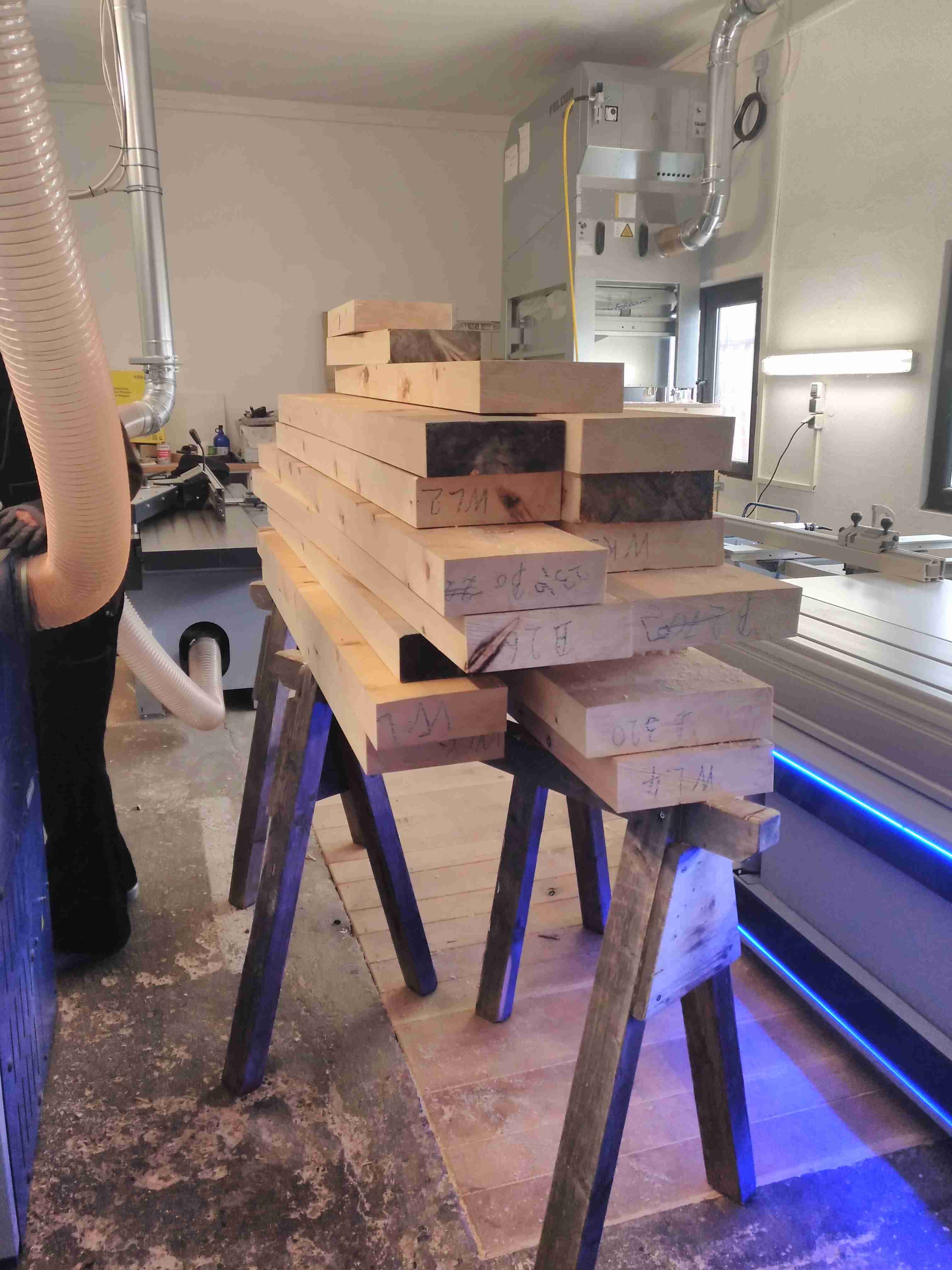 Besäumen und Abrichten 23