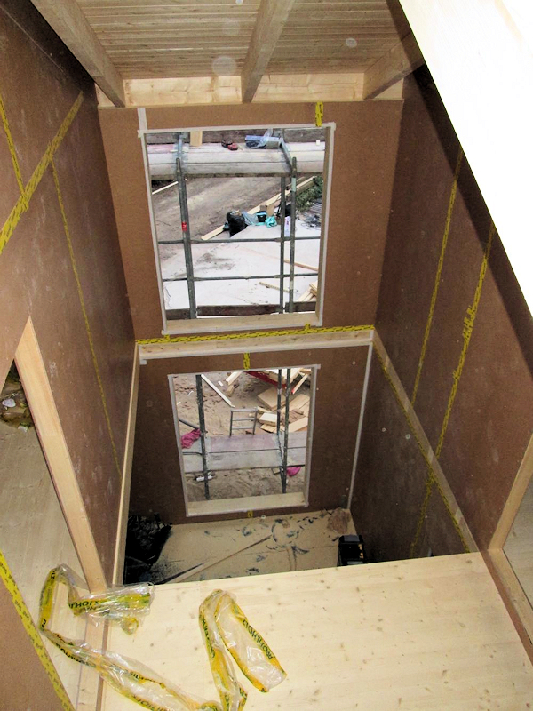 Blick durchs Dach in die Galerie