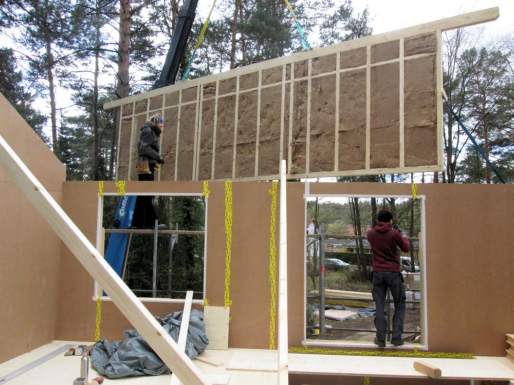 Nordseite fliegt ein